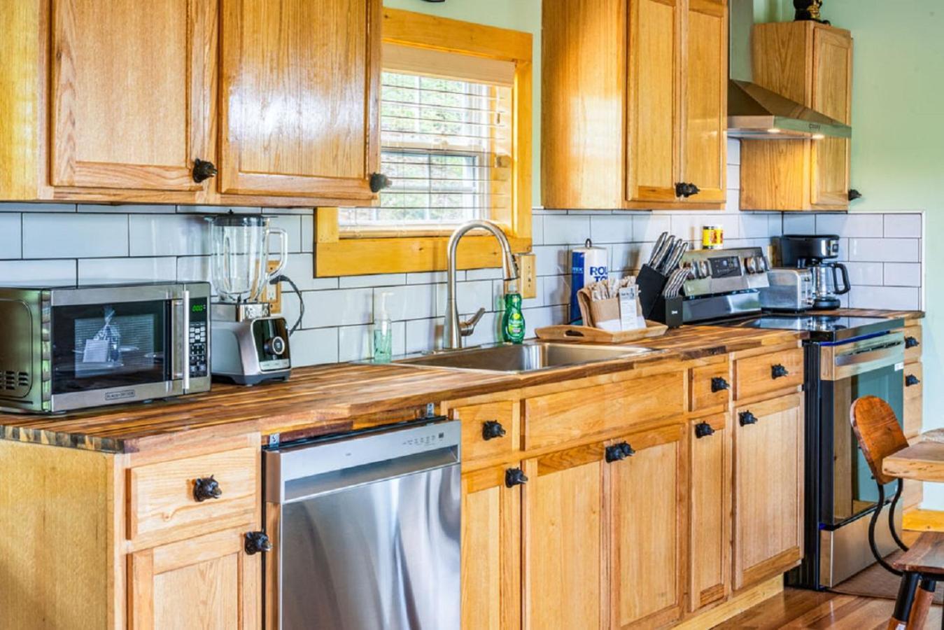 Brand New Tiny Cabin! A Bearly Adventure Sevierville Bagian luar foto