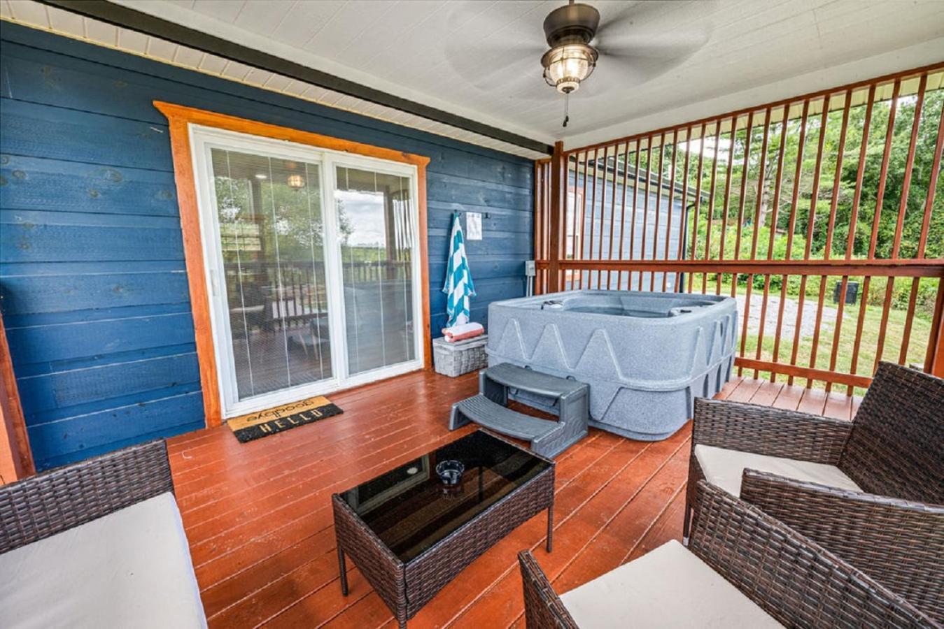 Brand New Tiny Cabin! A Bearly Adventure Sevierville Bagian luar foto
