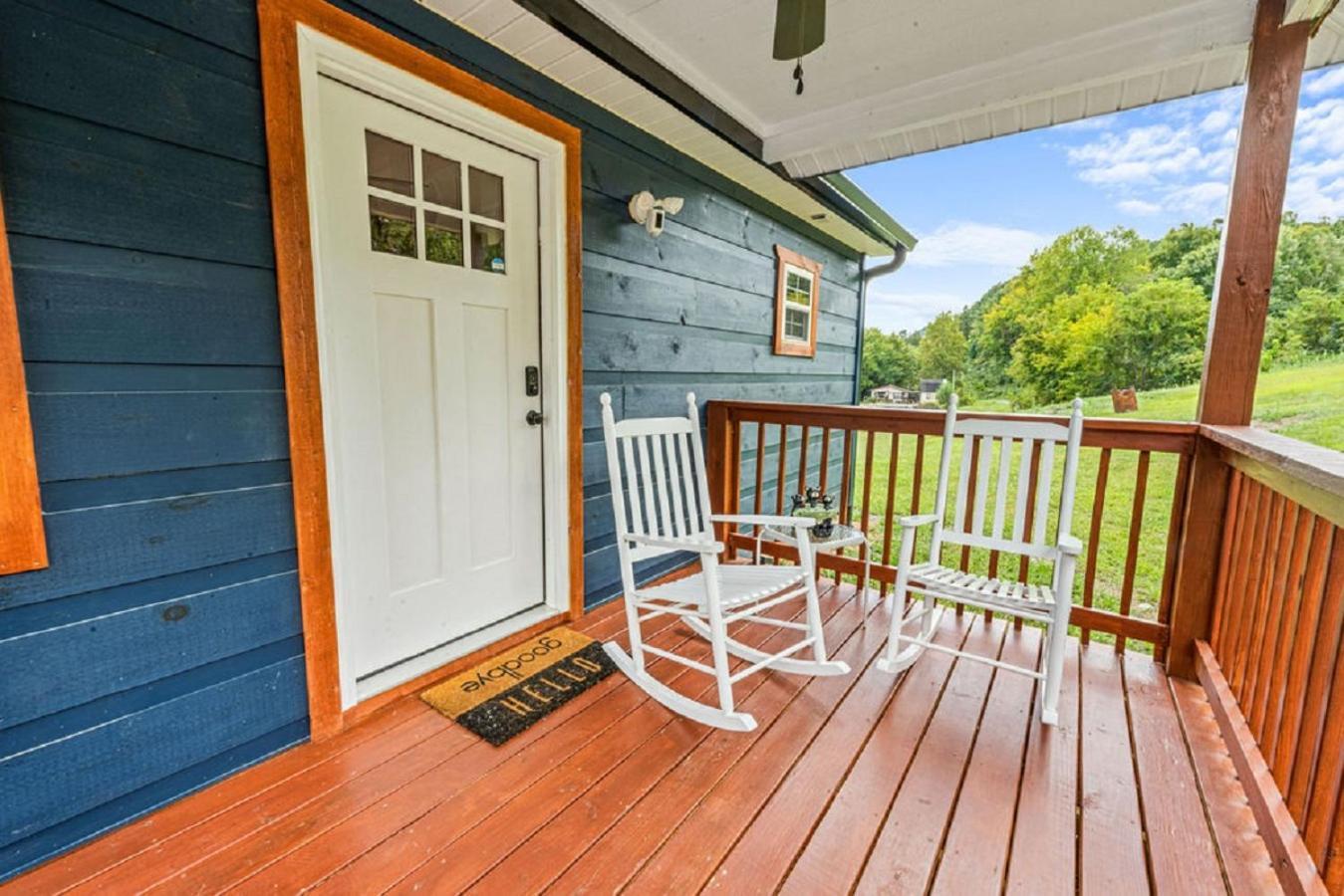 Brand New Tiny Cabin! A Bearly Adventure Sevierville Bagian luar foto