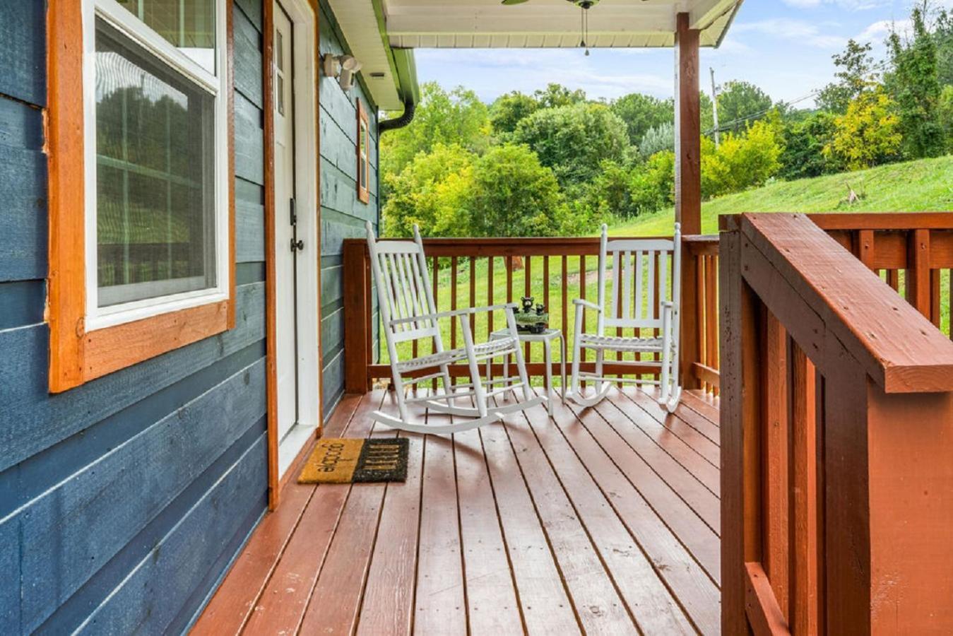 Brand New Tiny Cabin! A Bearly Adventure Sevierville Bagian luar foto