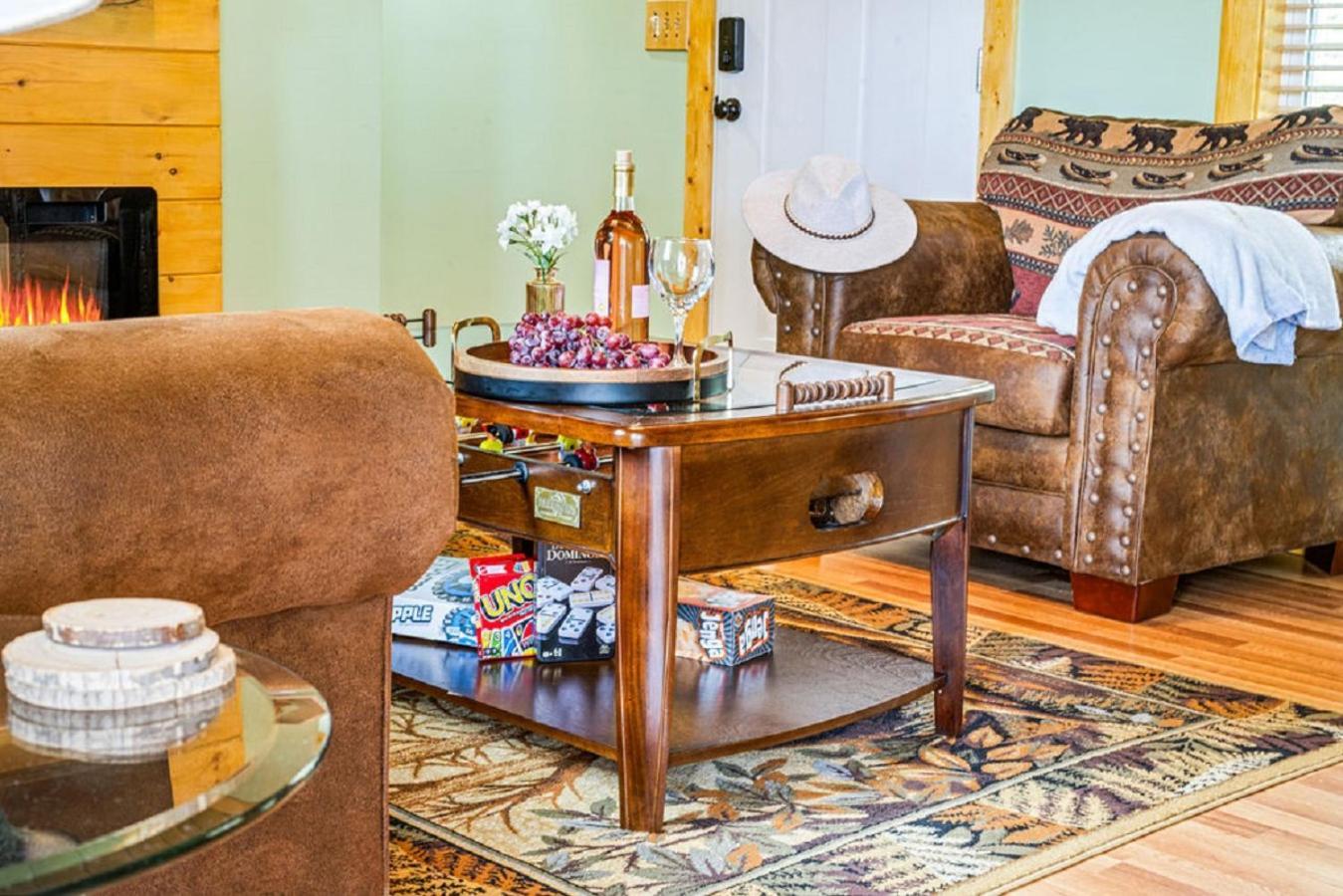Brand New Tiny Cabin! A Bearly Adventure Sevierville Bagian luar foto